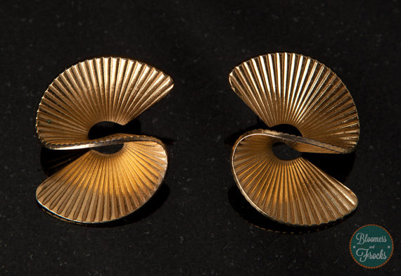 Vintage gold tone swirl earrings, $12 at Bloomer And Frocks