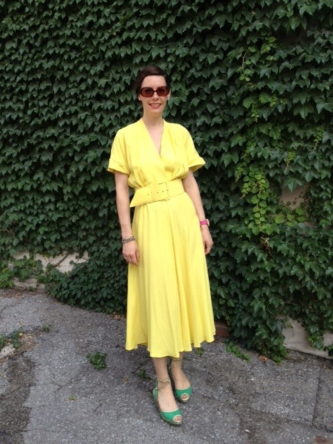 Mellow yellow this is not. You're looking at the brightest dress on the street and in the halls at CBC's HQ. It's a fab vintage number that I found at Persepone Vintage on Etsy